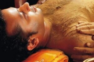 Unleash your inner glow with Udwarthanam, a detoxifying Ayurvedic massage! Potli Ayurveda offers personalized Udwarthanam treatments for complete well-being.